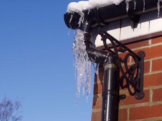 frozen-ice-189996_640 frozen-ice-189996_640